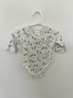Hanna Andersson Unicorn Print Wrap Bodysuit 0-3 Months